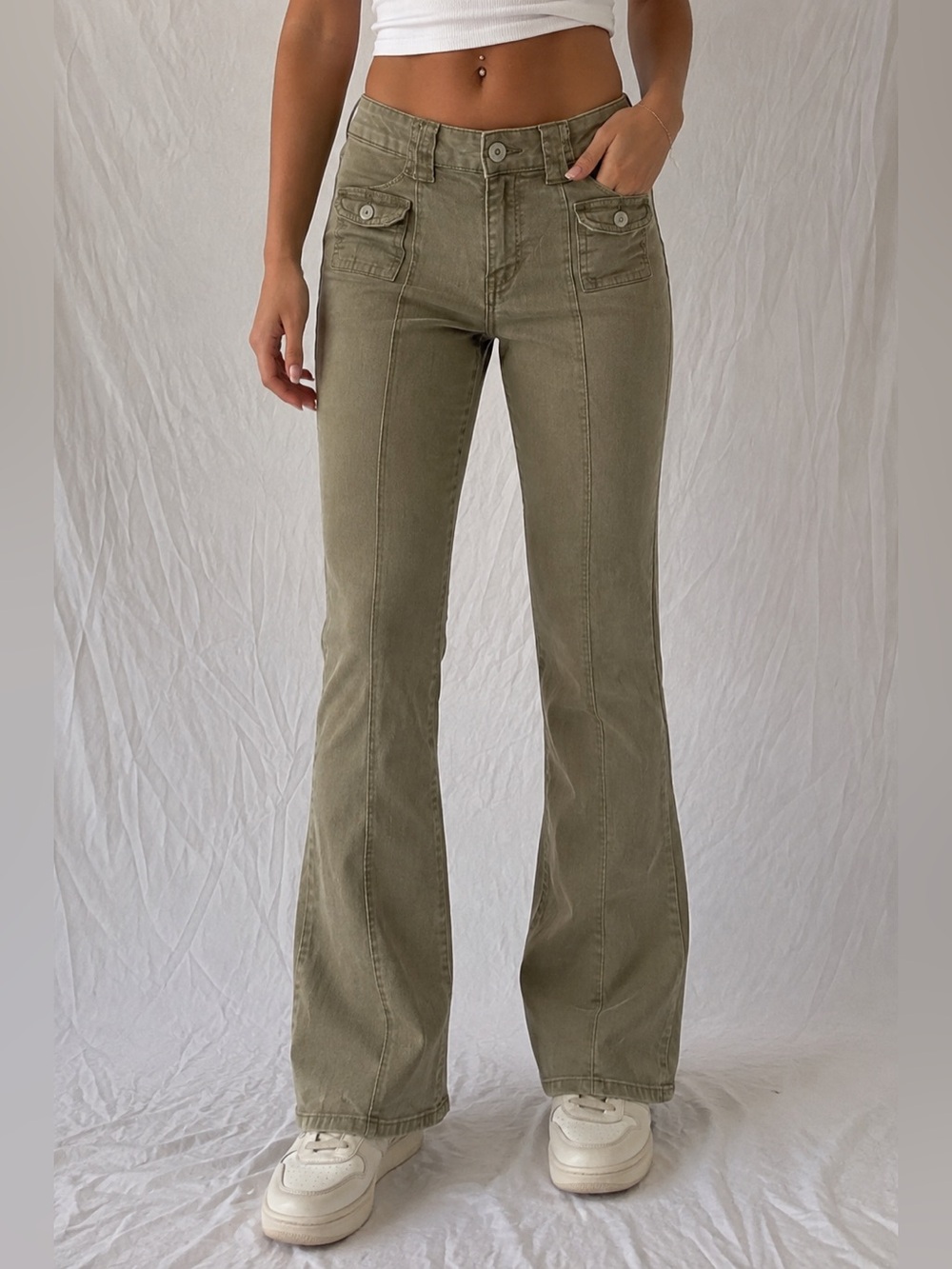 H&M Divided Womens Size 4 Y2K Olive Green Bootcut Flare Cargo Jeans